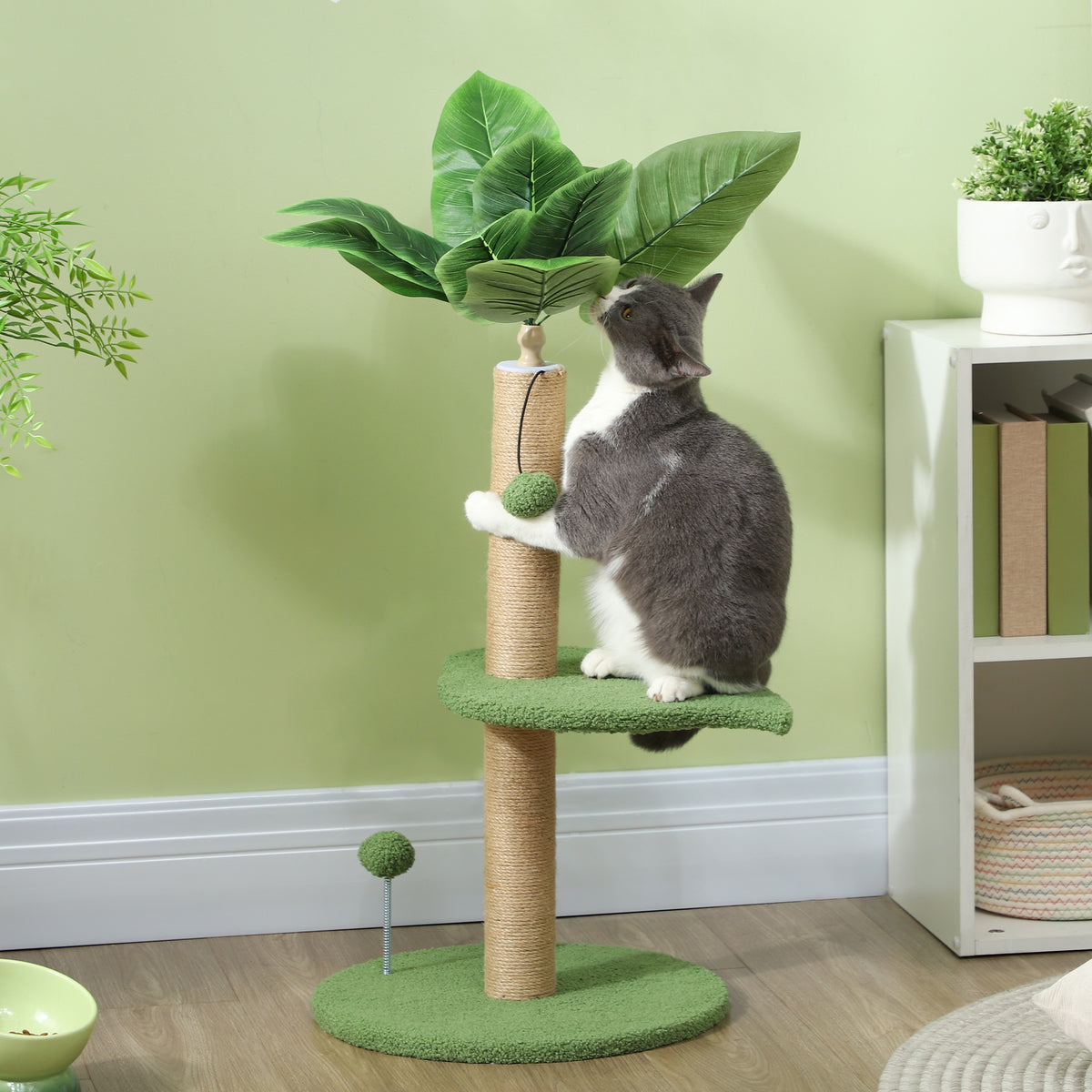 Arbre à chat arbre à grimper pour chat hauteur 83 cm avec griffoir en jute, balles jouets, plates-formes en peluche